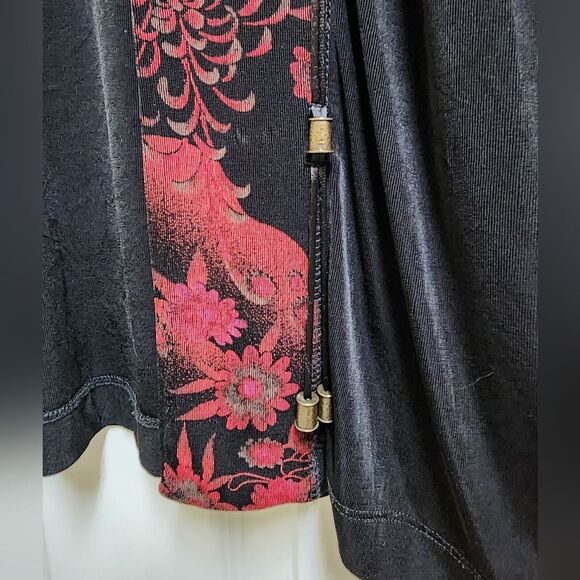 Christina Pope Sweater Womens XL Black Red Floral Open Cardigan Slinky Travel - Picture 6 of 10